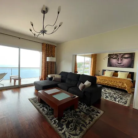 Isabela - Car For Free Apartment