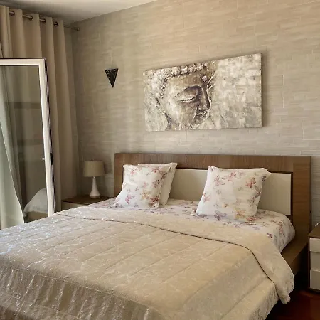 Isabela - Car For Free カニコ