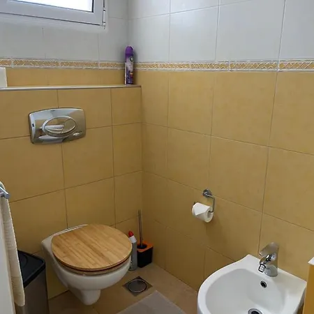 アパート Isabela - Car For Free カニコ