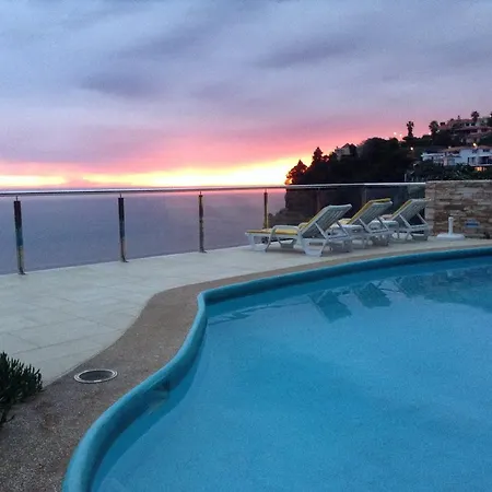 Isabela - Car For Free カニコ