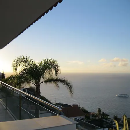 Isabela - Car For Free