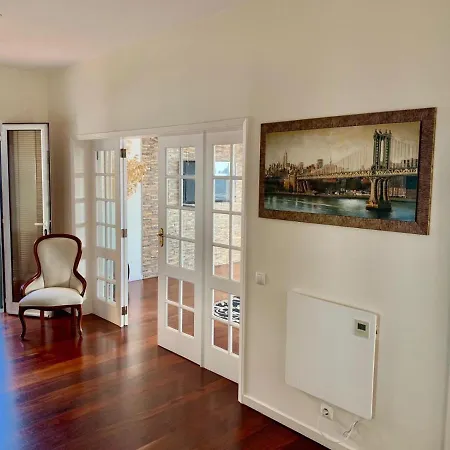 Isabela - Car For Free * カニコ