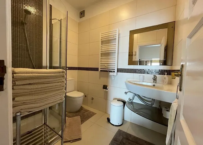 Isabela - Car For Free *