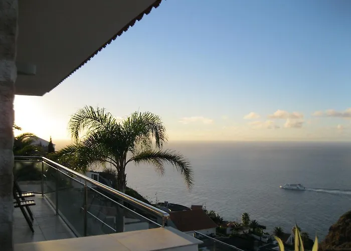 Isabela - Car For Free